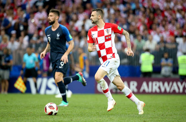 儘管有高額 儘管有高額