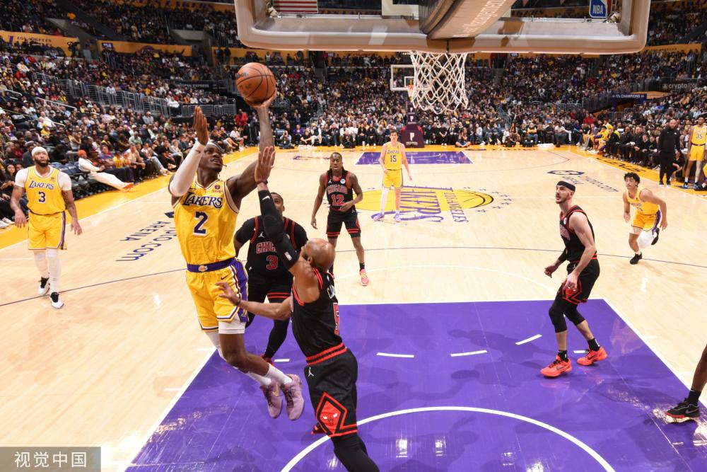 尤其是在球 尤其是在球