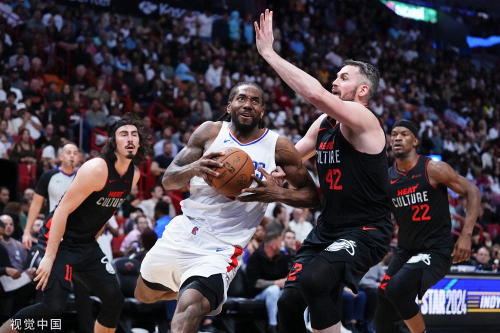 军的表现下 军的表现下