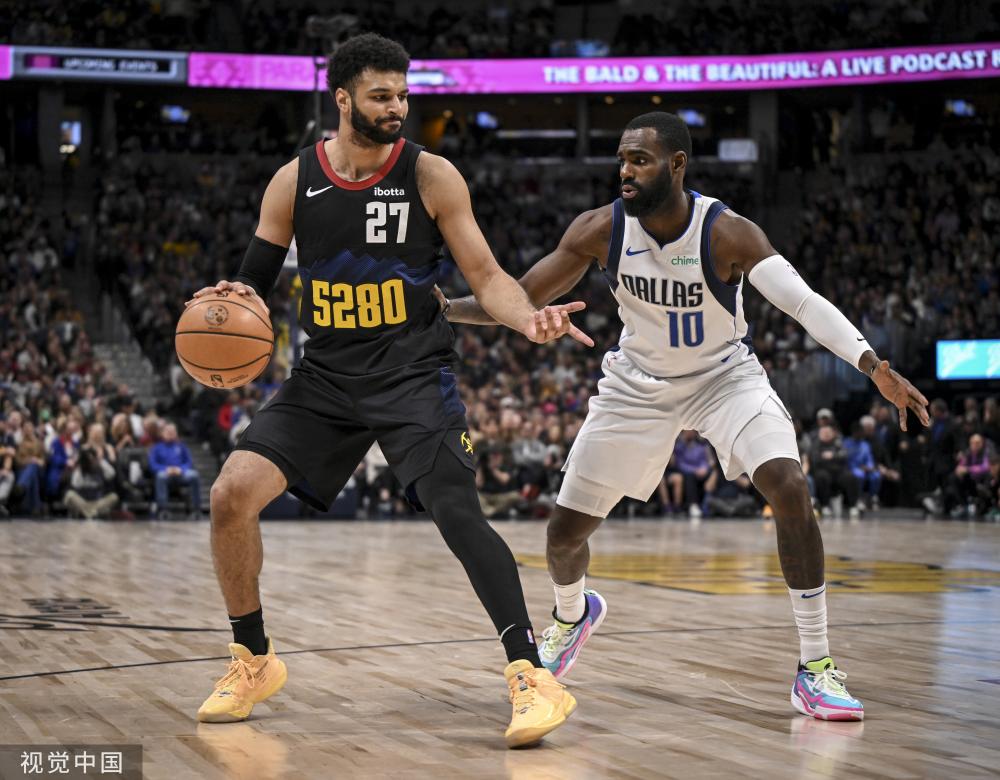 據有利位置 據有利位置