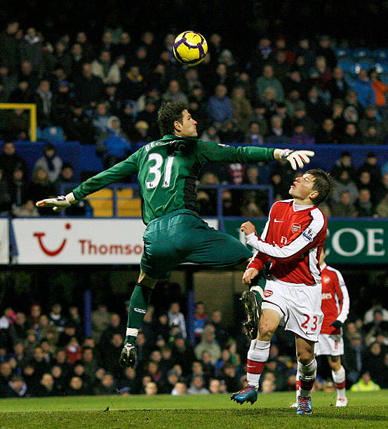 这突显了他 这突显了他